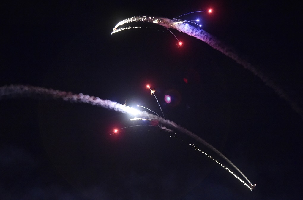 EAA AirVenture night airshow