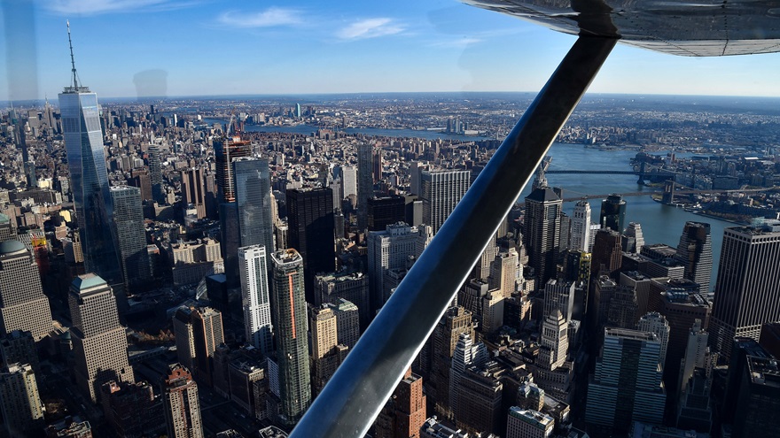 Flying into larger cities is frightening for many pilots, but with good flight planning it can be fun for all. Photo by David Tulis.