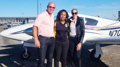 CFIs Endre Holen and Stephanie Goetz provided three students with free multiengine training, including Sylver Ford (center). Photo courtesy of Stephanie Goetz.
