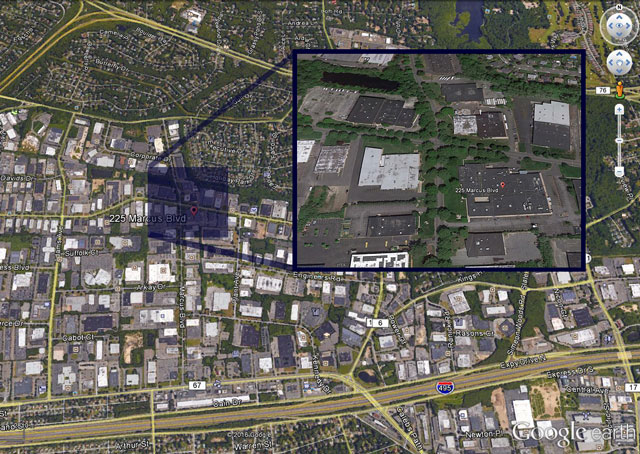 This Google Earth view shows the densely crowded area of Long Island where the Cirrus landed, with a close-up of the Pall Corp. facility inset. 