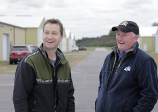 AOPA President Mark Baker surprised Lagergren with the airplane.