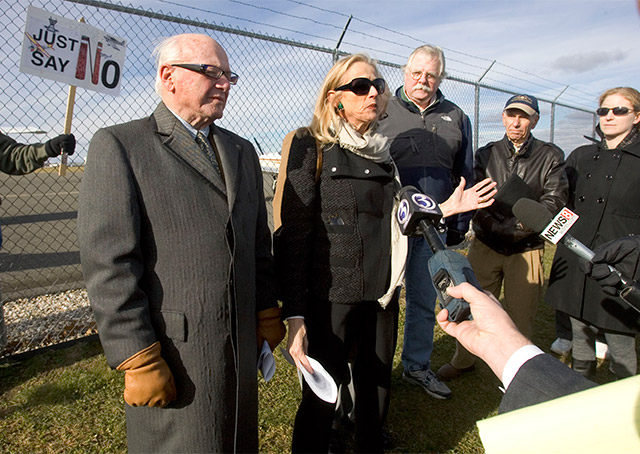 Connecticut state Sens. Joseph J. Crisco Jr. and Joan V. Hartley held a press conference with local pilots and state officials in December voicing opposition to a proposed power plant located about a half mile east of Waterbury-Oxford Airport. Photo by Steven Valenti, courtesy of the Republican-American, Waterbury, Connecticut.