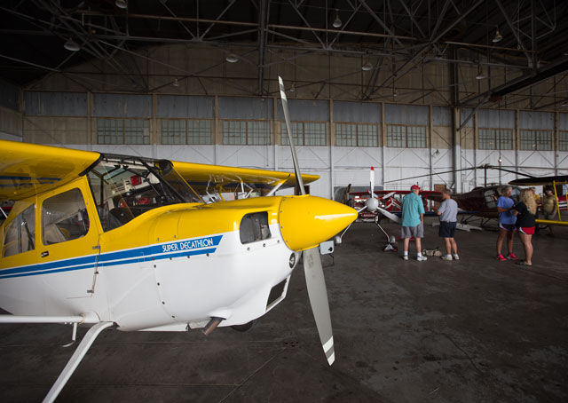 The author’s rented Super Decathlon waits in the hangar at the U.S. National Aerobatic Championships. Photos by Jim Moore.