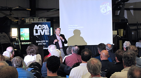 AOPA President Craig Fuller addressed over 130 pilots in Hartford.