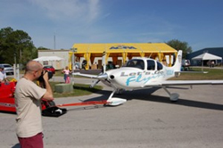 Let's Go Flying Cirrus S22 arrives at Sun 'n Fun