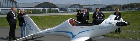 110414elektra2.jpg