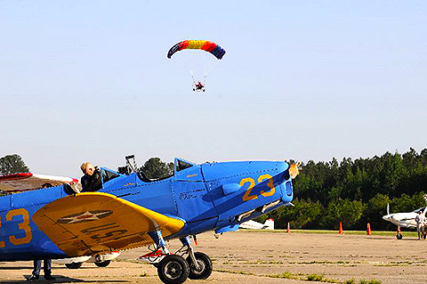 WWII trainer and powered parachute