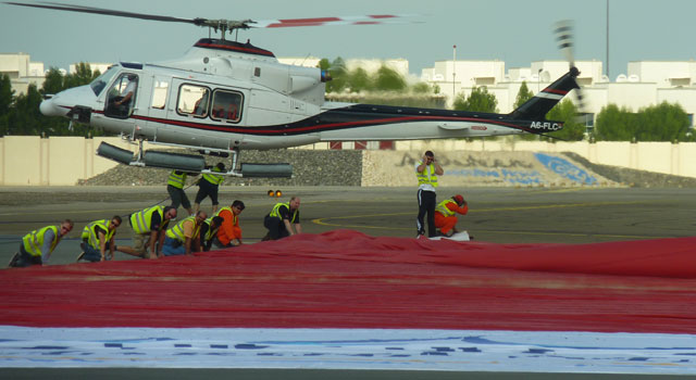 helicopter flies world's largest aerial banner