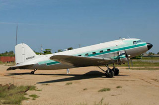 Douglas DC-3