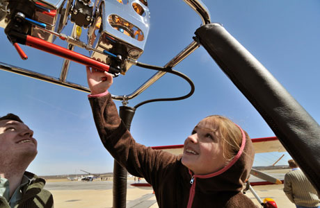 Women fly it forward image 5