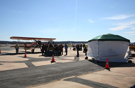 Women fly it forward image 5