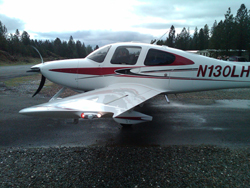 Michael Graves prepares for his first flight in the Cirrus SR22.