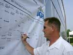 Member signs petition