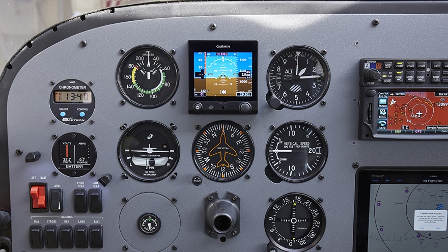 The Garmin G5 is a prominent feature in the 2017 AOPA Sweepstake Cessna Ascend 172 by Yingling.