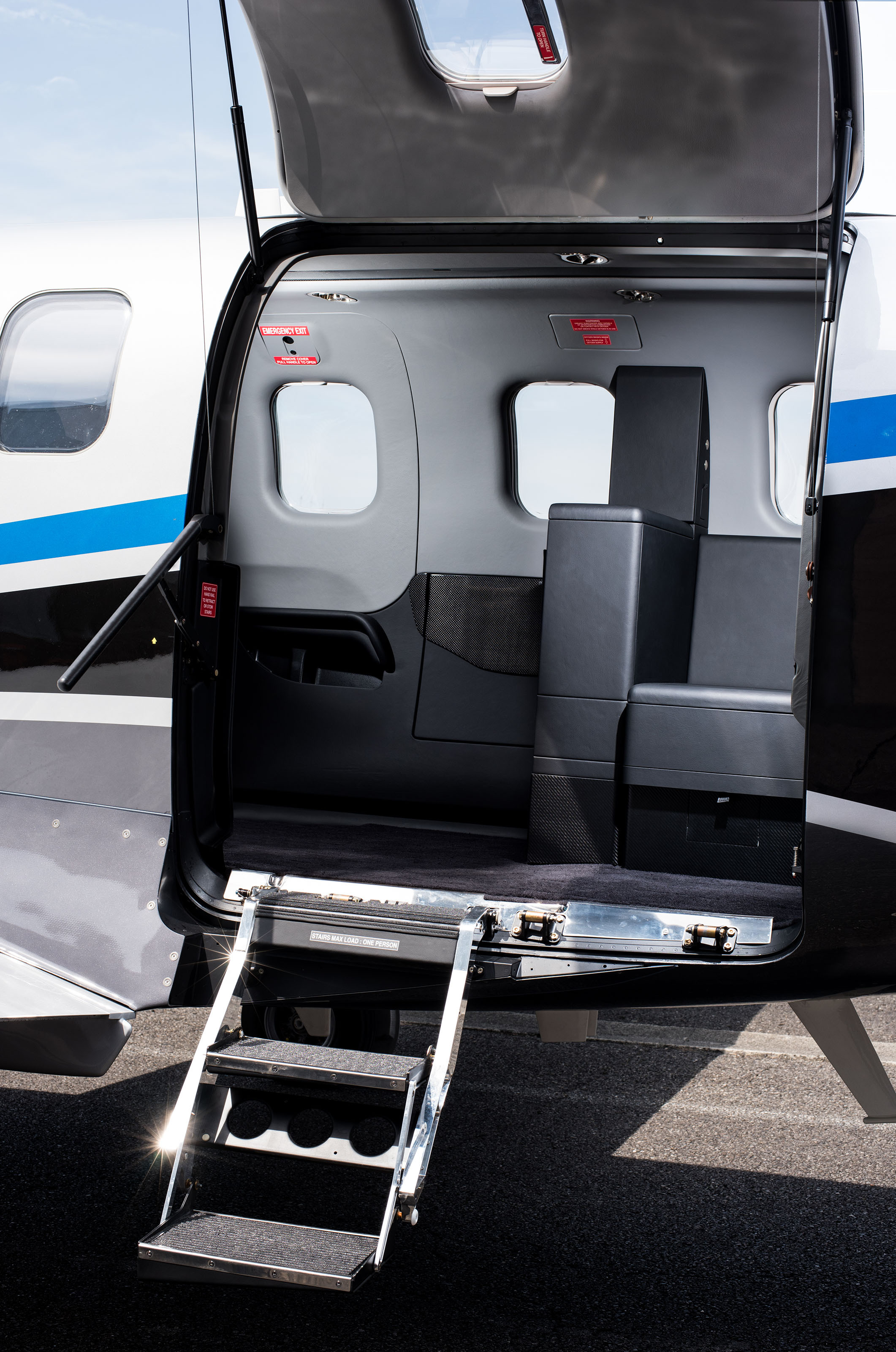 Daher unveiled a new cabin configuration with an enclosed lavatory seat in the aft fuselage to be available on model year 2017 TBM 900s and 950s.