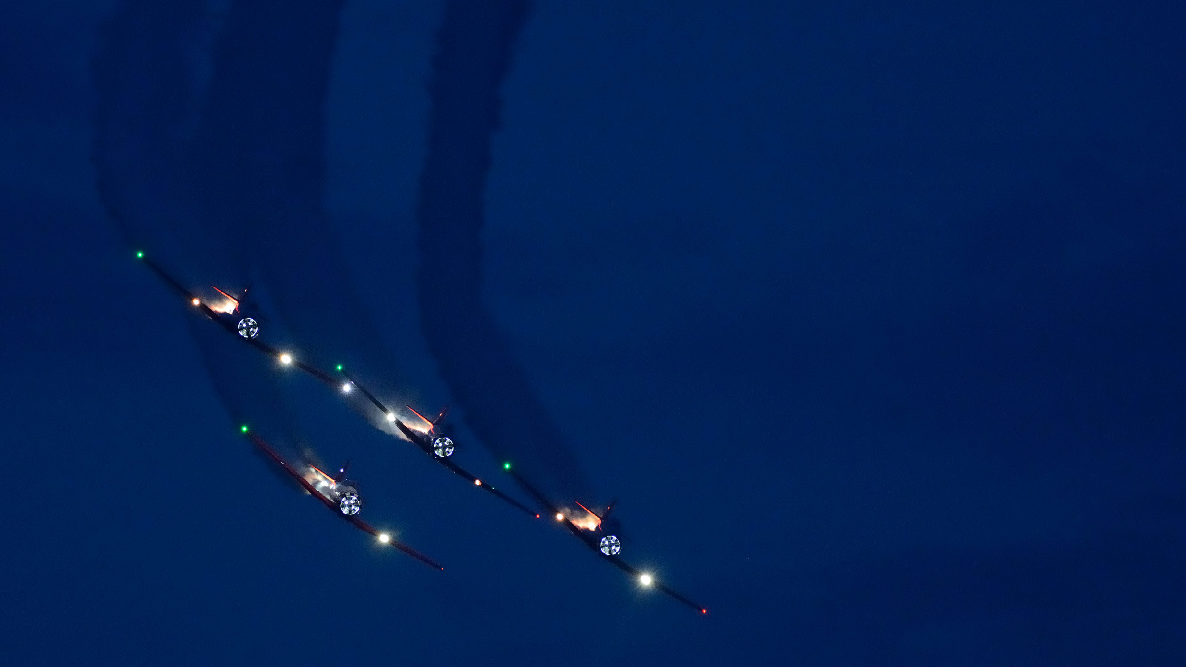 EAA AirVenture night airshow