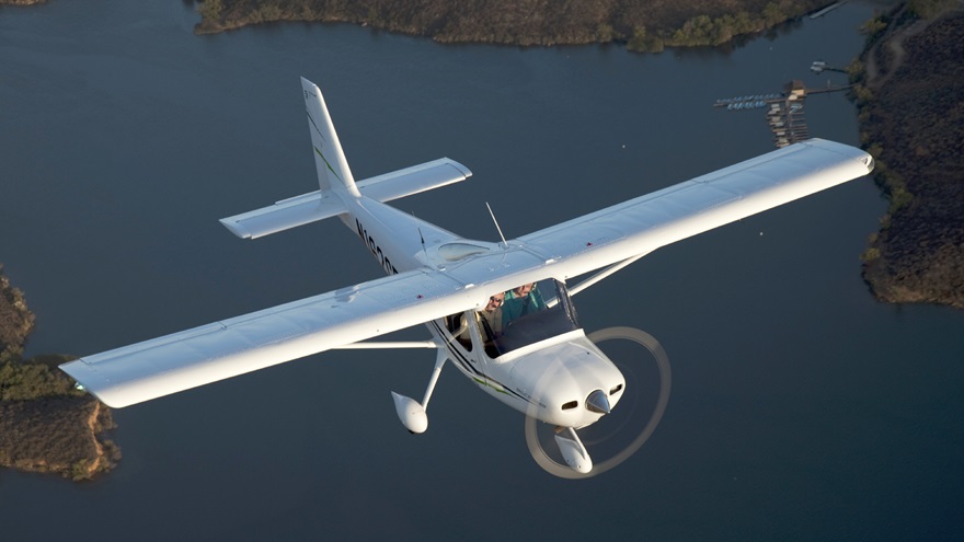 EAA plans to train sport pilots in a Cessna Skycatcher through its Sport Pilot Academy.