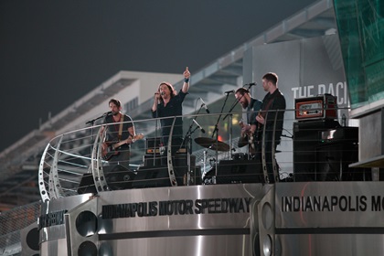 The band Edisun performs at the AOPA Brickyard Bash. Jim Moore photo.