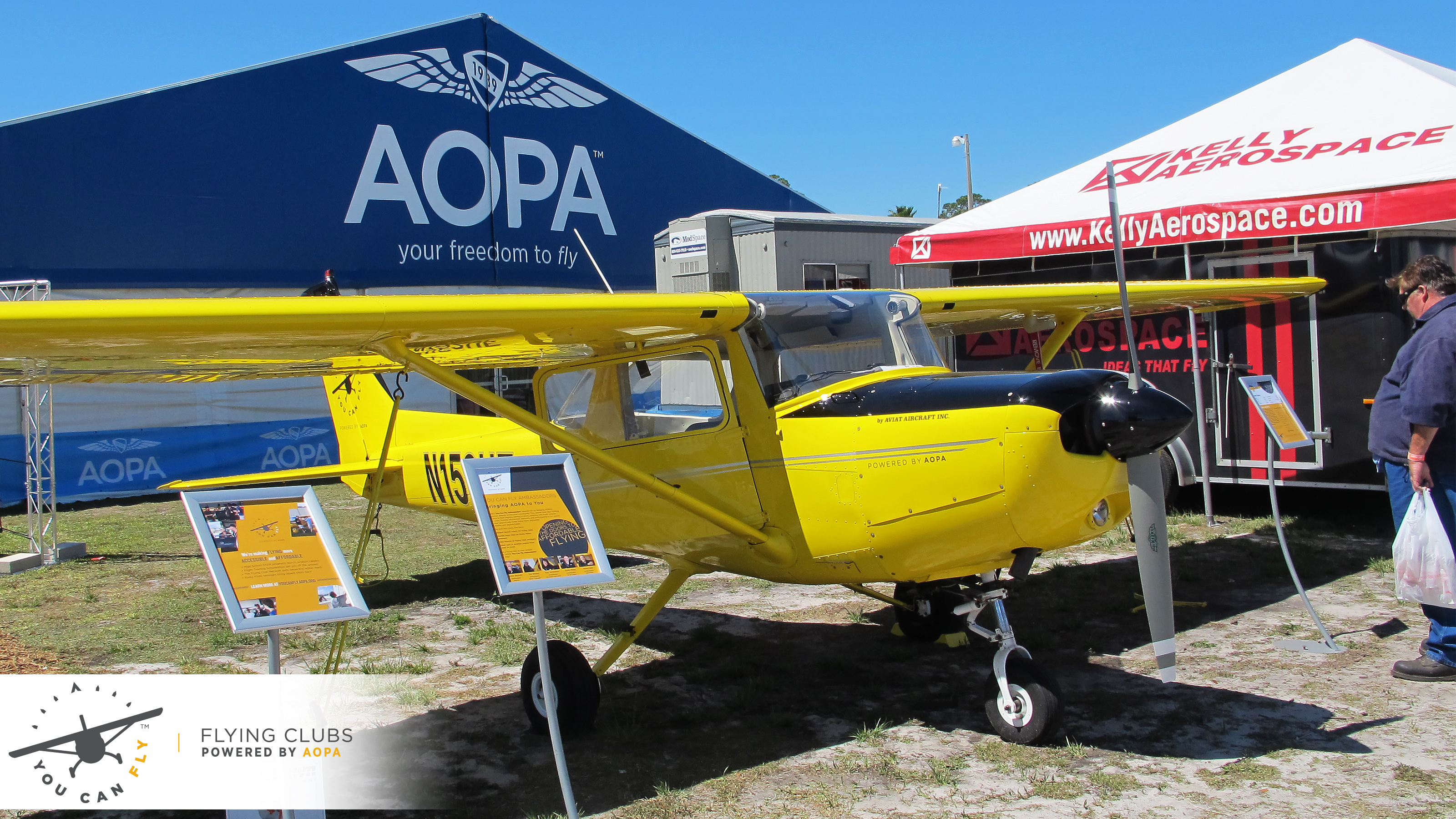 Pilots could learn about the AOPA Reimagined 150/152s and the AOPA Flying Club Network at Sun 'n Fun. The association also hosted a social for those interested in or already part of a flying club. Photo by Alyssa J. Miller.
