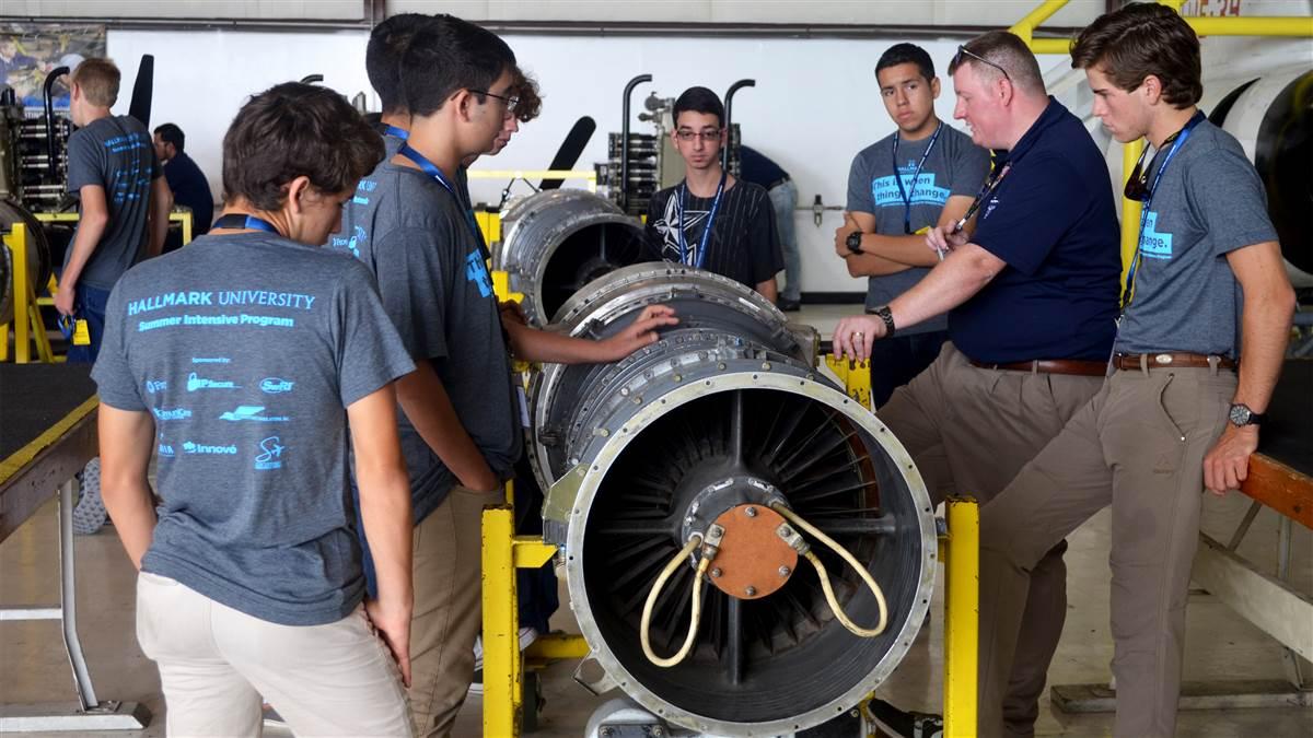 San Antonio high school students attend a summer aviation camp. Photo courtesy of Hallmark University.