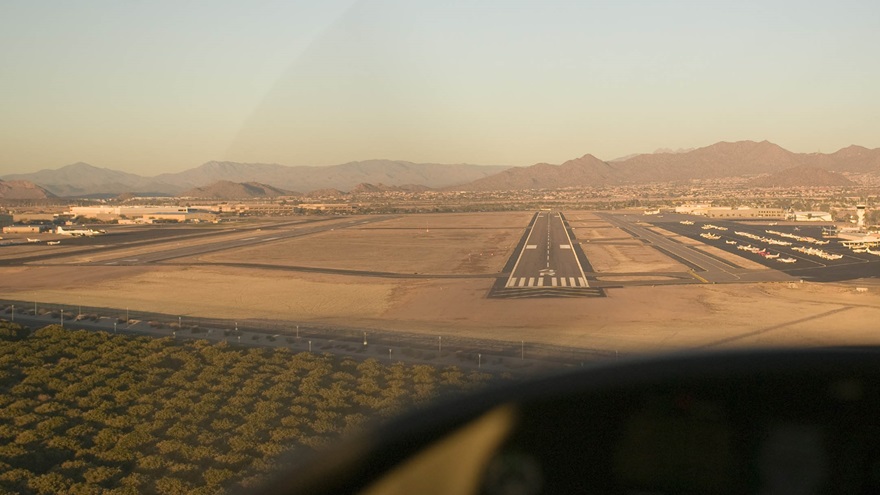 Photography of the pilot view out of a Diamond Katana landing at Falcon Field.Mesa, AZ   USA06-550_104.TIF,Canon EOS-1DS  http://mikefizer.com