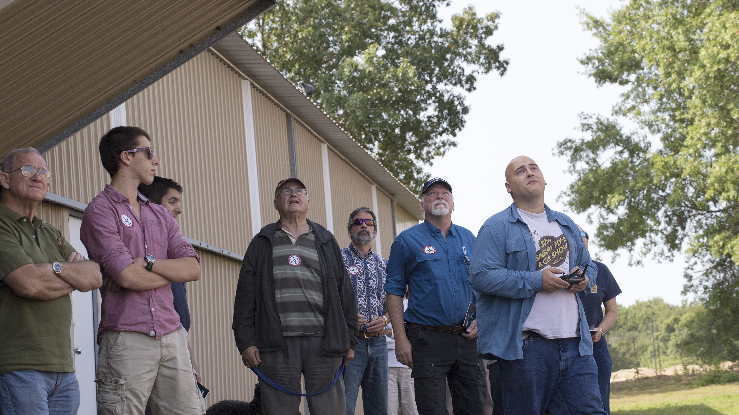 AOPA worked with flight schools at airports around the country to organize Part 107 seminars like this one held in Simsbury, Connecticut, in August, that included a demonstration flight. Jim Moore photo. 