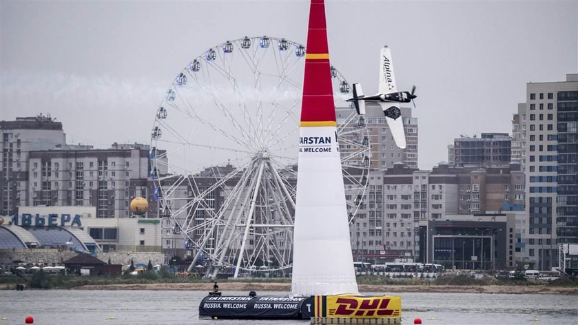 Michael Goulian raced to a podium finish in Kazan, Russia, on July 23. Photo by Joerg Mitter/Red Bull Content Pool.