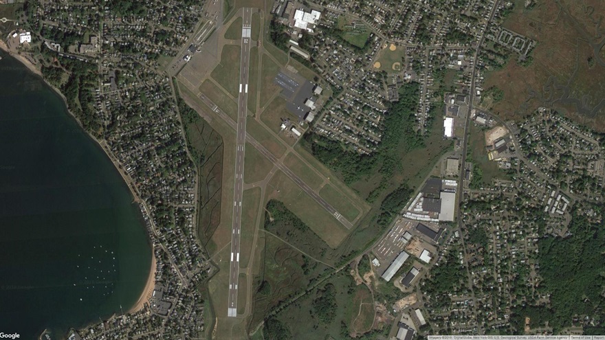 View of the main and crosswind runway at Tweed-New Haven Airport in Connecticut. Image courtesy of Google.