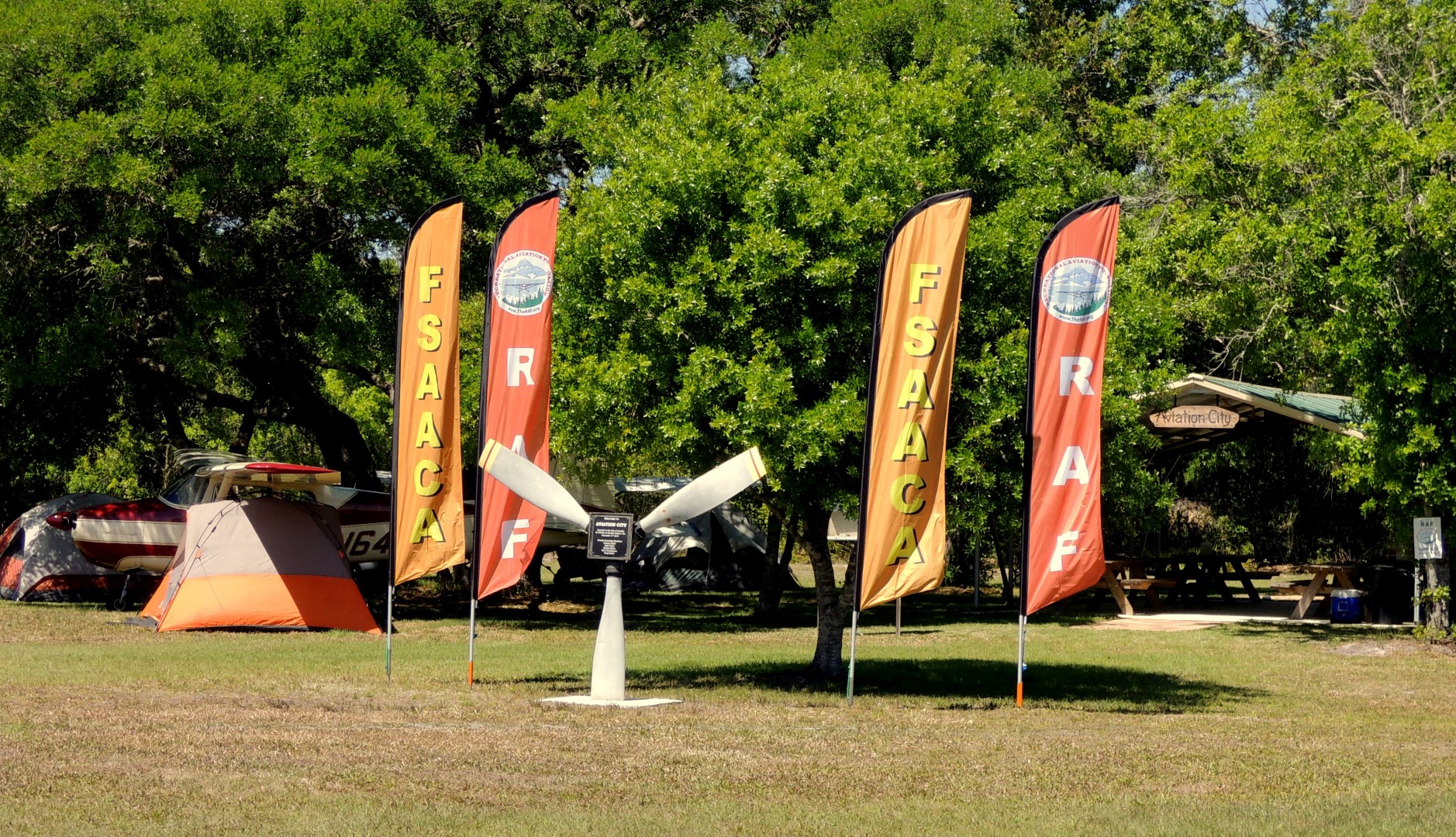 Airport camping, airboat cruising AOPA