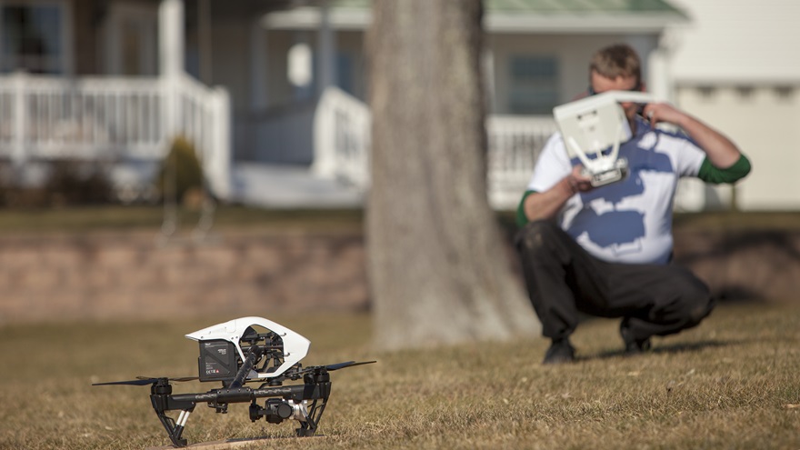 AOPA has expanded the membership benefits for drone pilots. AOPA file photo. 