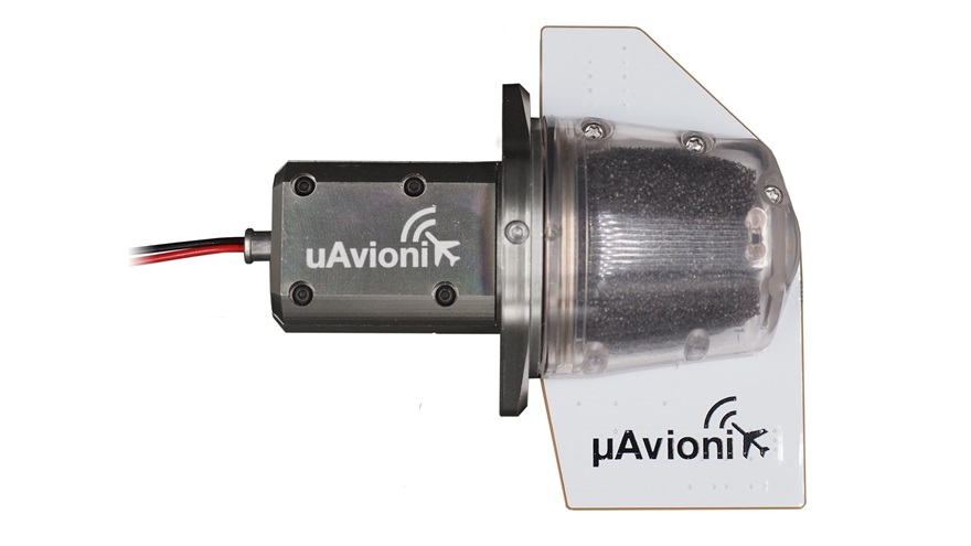uAvionix Corp. is offering its tailBeacon EXP for experimental and light sport aircraft at an introductory price of $1,649. The company plans to seek FAA TSO certification for the tailBeacon as soon as its wingtip-mount ADS-B Out product, skyBeacon, is approved. Photo courtesy of uAvionix Corp.