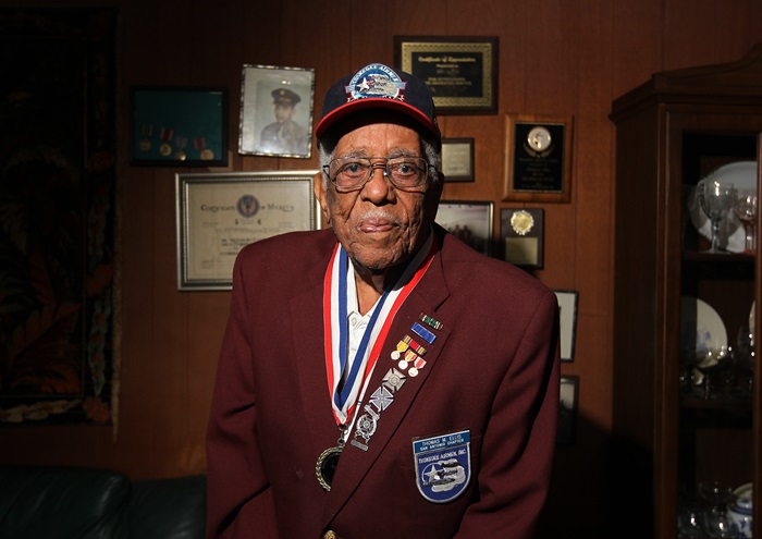 San Antonio native Thomas Ellis reflects on his time serving with the Tuskegee Airmen from 1942 to 1945. Ellis was assigned to the 332nd Fighter Group that piloted red-tailed P-51 Mustangs in Europe and protected U.S. bombers. Photo by Kin Man Hui, San Antonio Express-News.