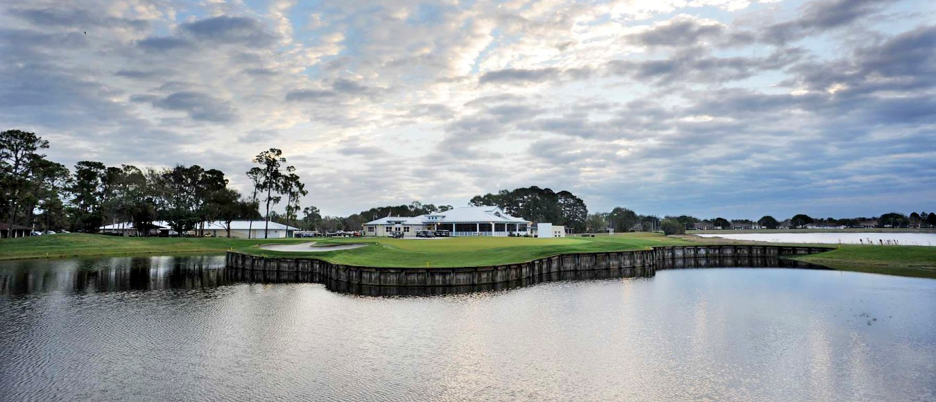 Sun ‘N Lake Golf Club offers 36 holes of championship golf. Book your tee time on Turtle Run, designed by Charles Ankrom, or Deer Run, a classic Don-Dyer designed, 72-par course. Photo courtesy Sun ‘N Lake Golf Club.