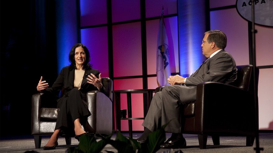 RTCA President Margaret Jenny, seen here at a 2009 AOPA Summit with then-AOPA President Craig Fuller, has announced she will retire in August after 10 years of service. Photo by Mike Fizer. 