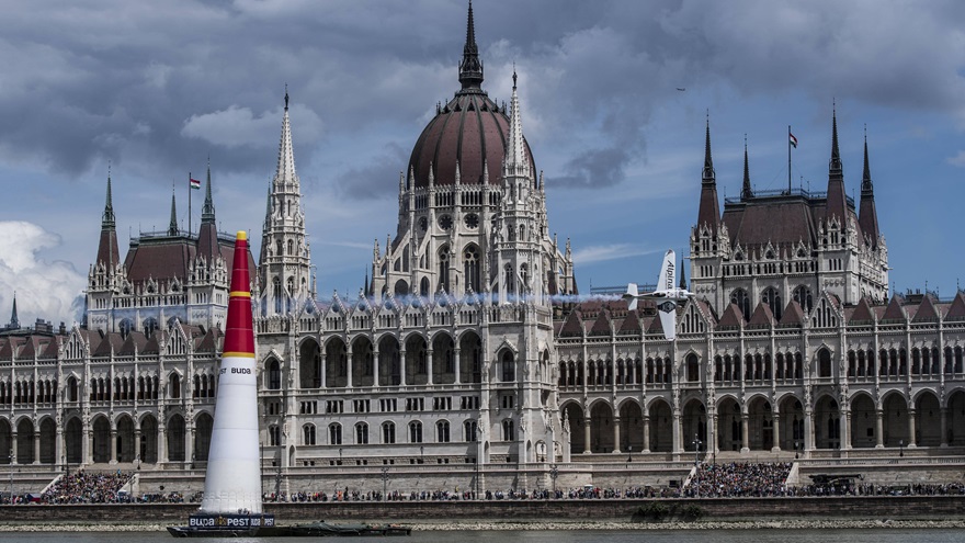 Michael Goulian clipped a gate during the finals of the Red Bull Air Race World Championship race in Budapest, Hungary on June 24, but his fourt-place finish was good enough to hold on to second place in the season standings. Photo by Joerg Mitter/Red Bull Content Pool.