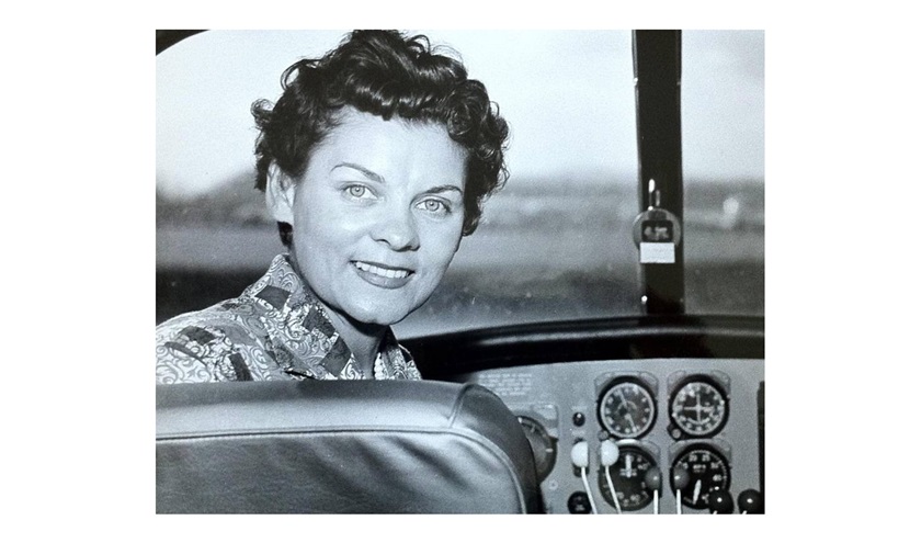 Groundbreaking female pilot Frances ‘Fran’ Bera, who set a world altitude record and taught and examined pilots for more than seven decades, died Feb. 10 in San Diego, California, at age 94. Photo courtesy of Leslie Day.