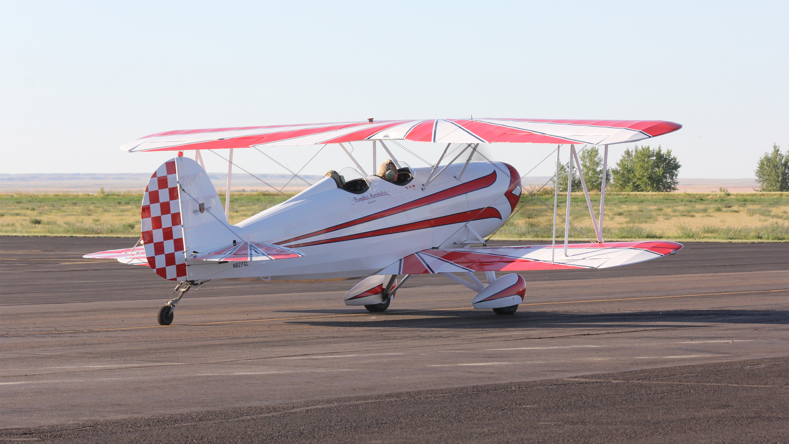 glasgow airport middle nowhere aopa aircraft biplane lakes aviation general montana wokal interesting mix field based international