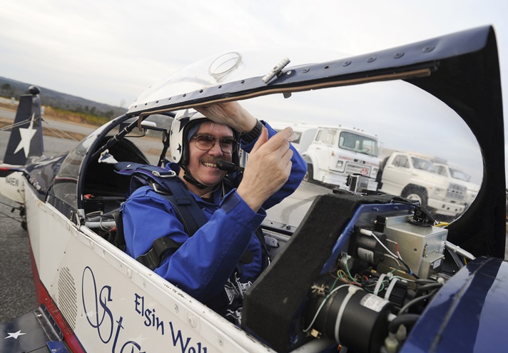 'Starjammer' pilot Elgin Wells closes the canopy prior to a flight at Georgia's Cherokee County Airport in this 2014 file photo. Photo courtesy of the Gwinnett Daily Post.