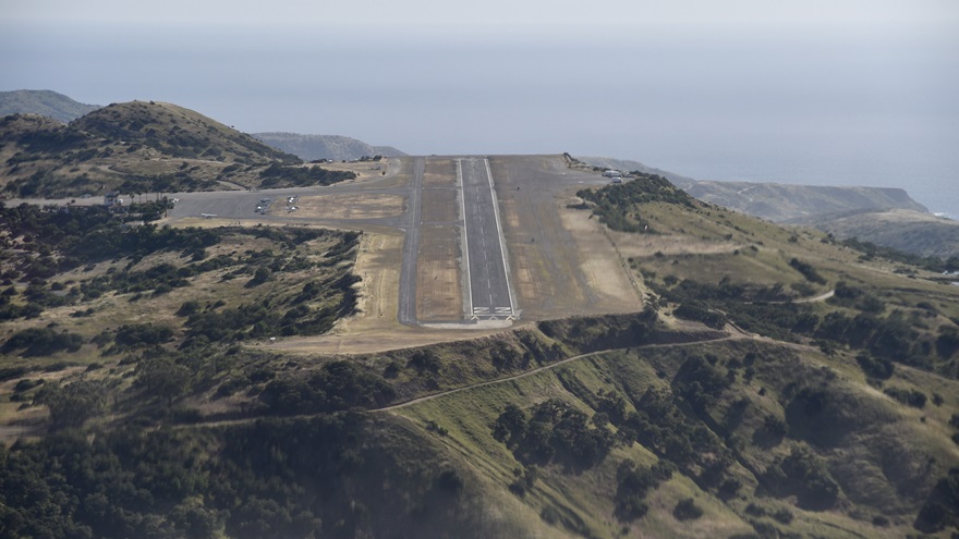 Repairing the Santa Catalina Island runway will provide an opportunity for military training that also benefits general aviation. AOPA file photo by David Tulis. 