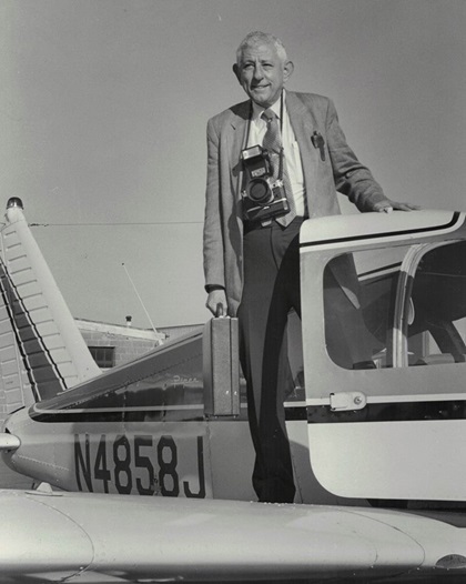 Jack Elliott Schapiro getting ready to go on an assignment in his Piper Arrow. Photo courtesy of Stephen Schapiro.