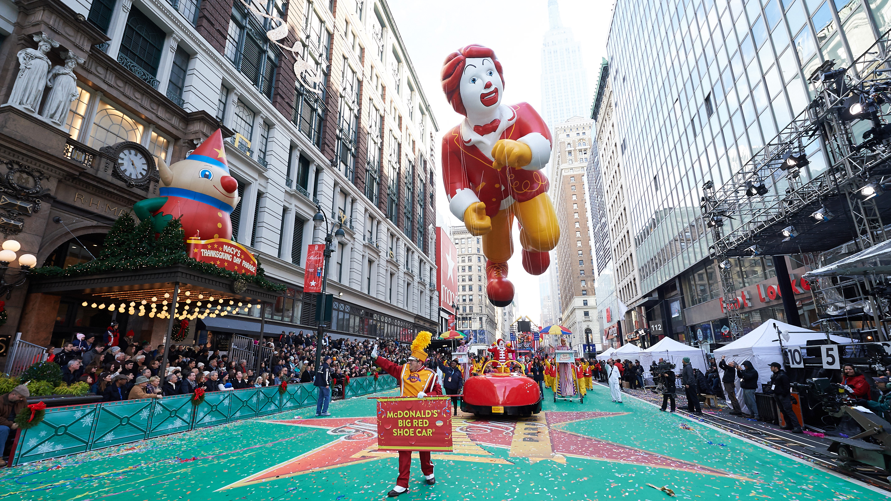 Macy's Thanksgiving Day Parade AOPA