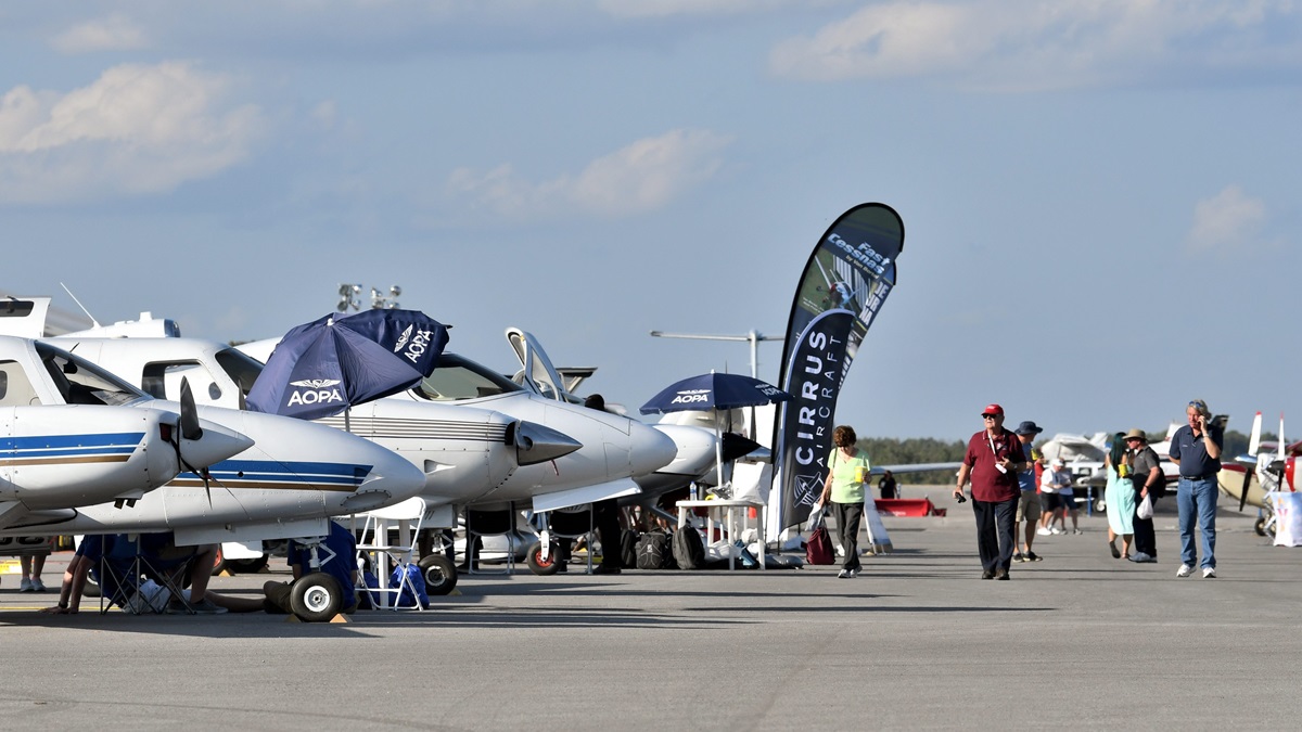 AOPA's Carbondale Fly-In