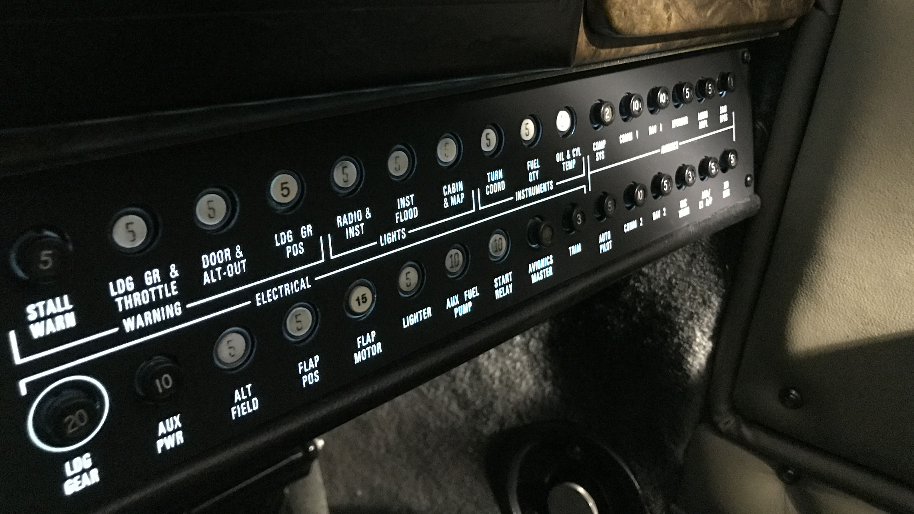 Aircraft Maintenance: Aircraft cockpit lighting - AOPA