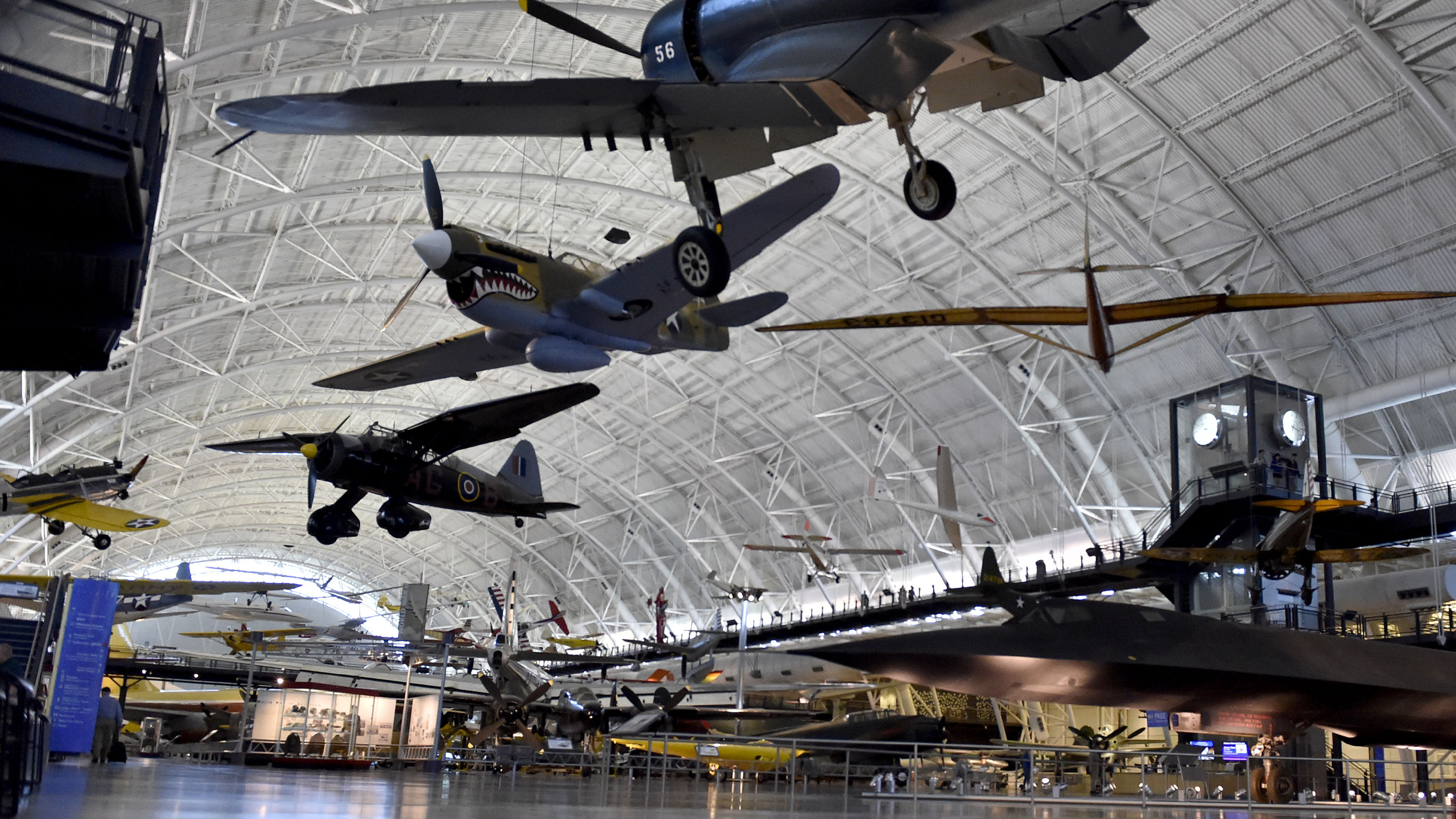 AOPA excursion to tour Dulles, air museum AOPA