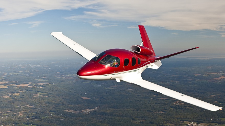 The FAA grounded all Cirrus SF50 Vision Jets on April 19 because a faulty sensor could cause uncommanded pitch changes. AOPA file photo. 