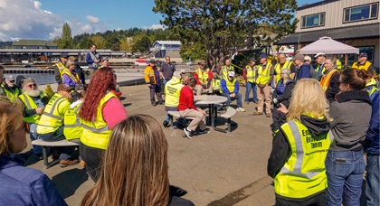 More than 60 volunteers participate at Kenmore Air Harbor during an earthquake disaster drill that relied on general aviation land-based aircraft and seaplanes for supplies and patient transportation. Photo courtesy of Tara Terry.