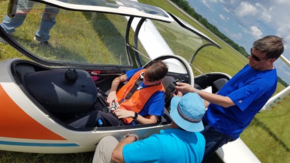 Volunteers from the aviation community around Spartanburg Downtown Memorial Airport give their time to instruct selected students in aspects of aviation. Photo by Les Singleton.