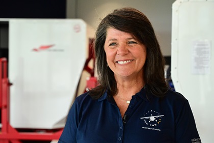 Educator Carla Ladner learned she was awarded a flight training scholarship during an AOPA high school curriculum workshop June 7, 2019. Photo by David Tulis.