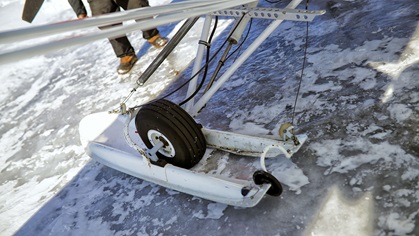 These skis can be raised or lowered to adjust for takeoffs and landings on hard-surface runways.