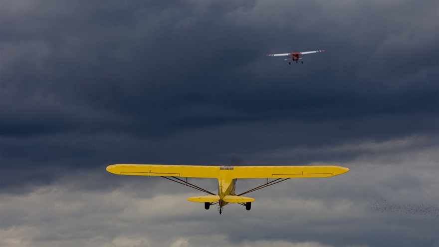 Pilots and controllers are urged to more frequently use VFR flight following (the less literal kind, using radar and radios) for traffic awareness and increased safety. Photo by Mike Fizer.